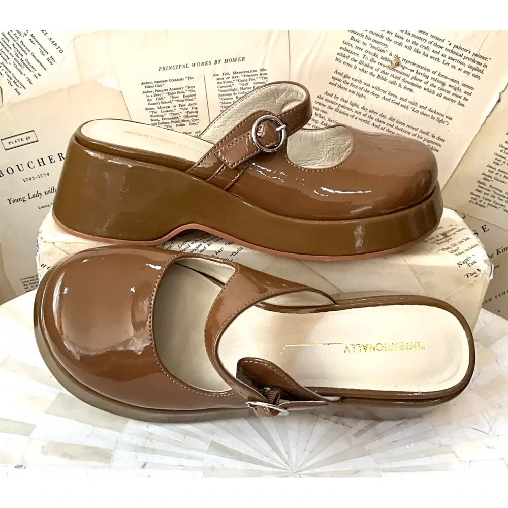 Free People Intentionally Blank Era Platfrom Mary Jane Clog Brown Patent - Picture 7 of 10